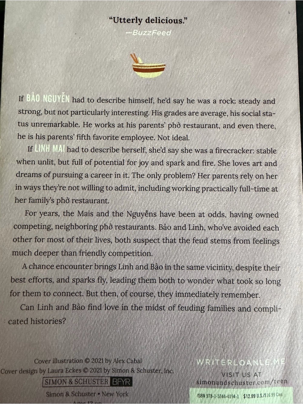 A Pho Love Story by Loan Le - Pink Book - Picture 3 of 3